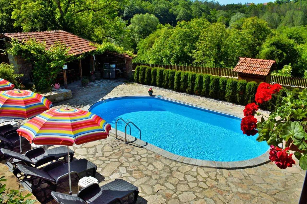 Къща Край Реката/ House By The River Vetrintsi Exterior foto